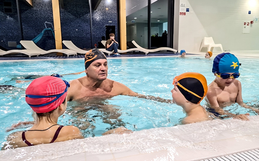 Limbažu baseinā peldētapmācību vada arī treneris no Ukrainas