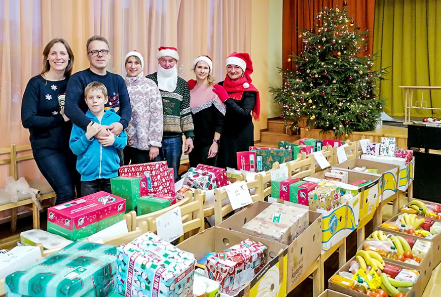 Vidrižnieki pirms svētkiem iepriecināja novada ģimenes