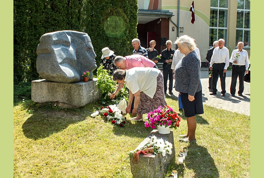 Arī Limbažos piemin 1941. gada 14. jūnija deportāciju