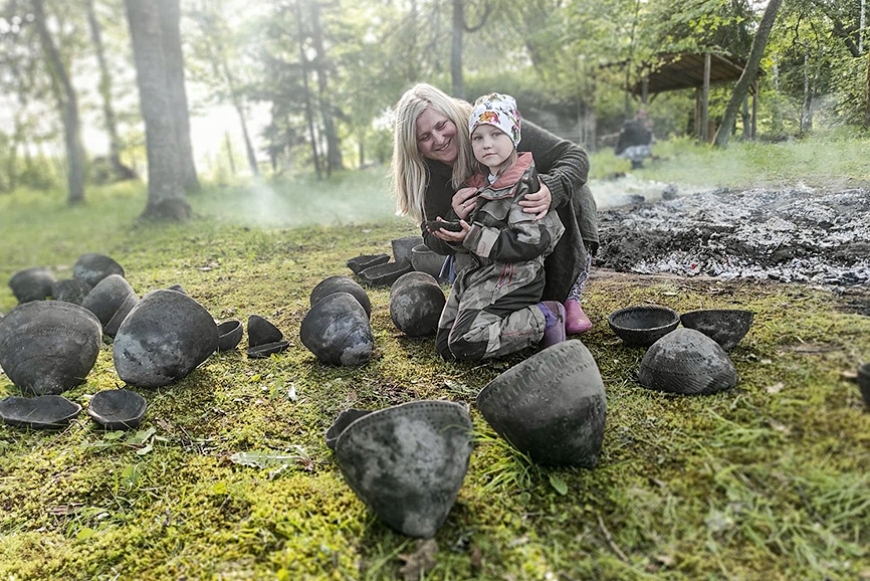 Dabasbērns Ieva atradusi sevi keramikā un pirtniecībā