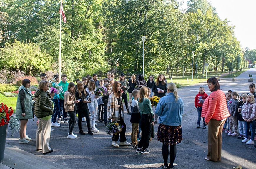 Krišjāņa Valdemāra Ainažu pamatskolā “izgaršo dzeju”