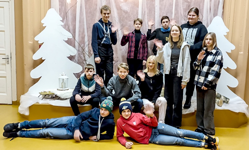 Garlība Merķeļa Lēdurgas pamatskolas pašpārvaldes skolēni projektā «Kontakts»