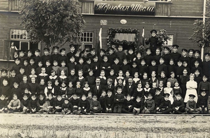 Limbažu seno fotogrāfiju sagādātie pārsteigumi
