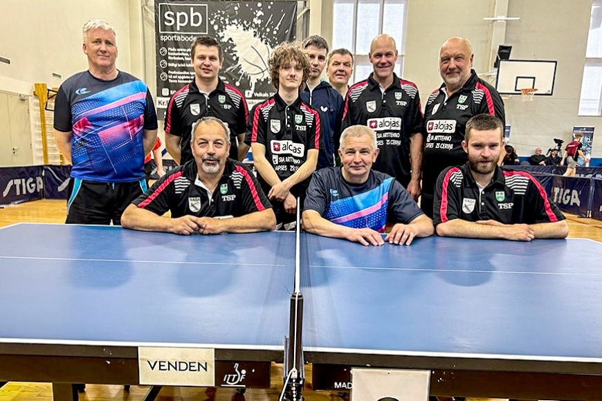 Finišējis komandu čempionāts galda tenisā