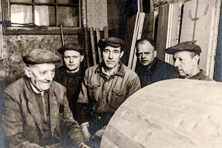 Par Jūras ielas 23. namu Limbažos un galdniekiem Džindžēm