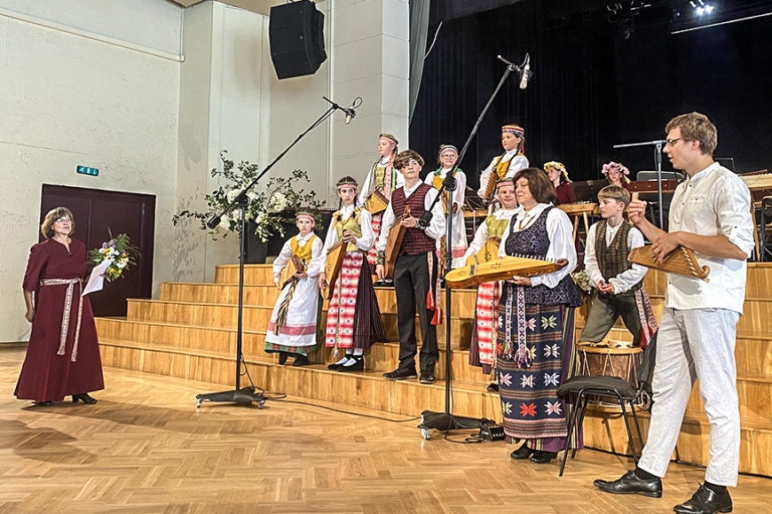Mūziķi satikās septītajā festivālā «Kokle un tai līdzīgie instrumenti apkārt Baltijas jūrai»