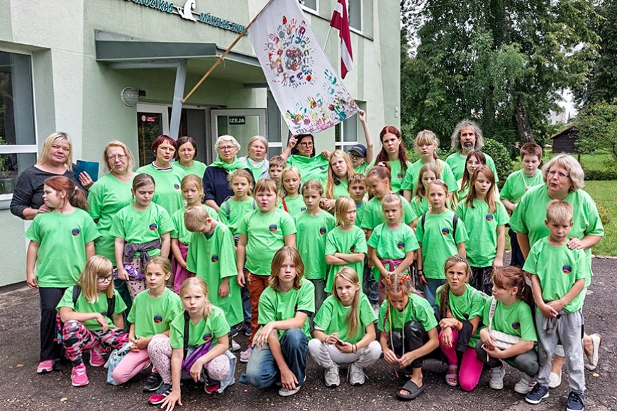 Alojā aizvadīta mūzikas un mākslas nometne «Jūras ielas stāsti»