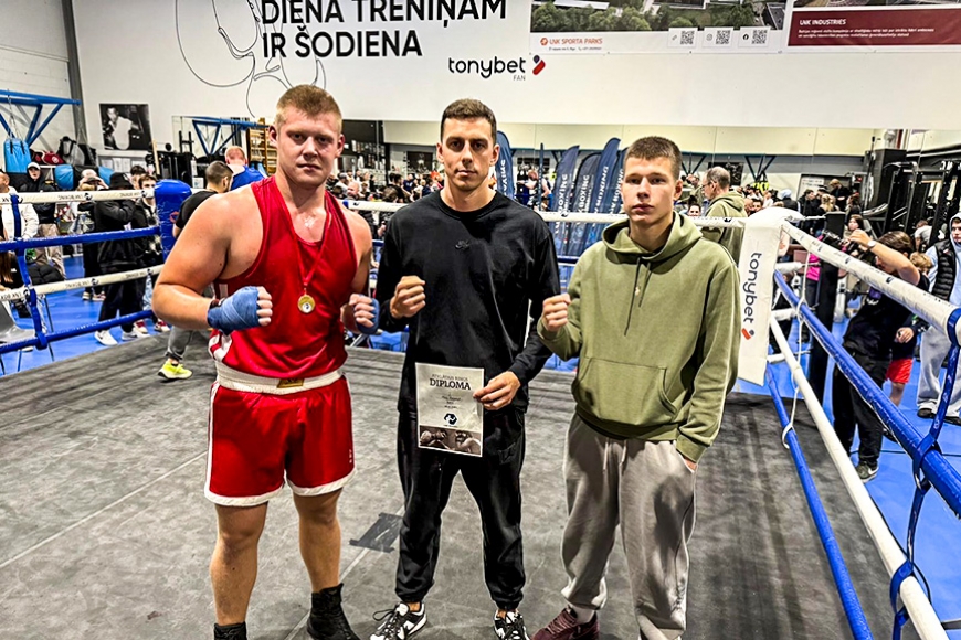 Limbažu boksa kluba audzēkņi pārliecinoši uzvar sacensībās Rīgā