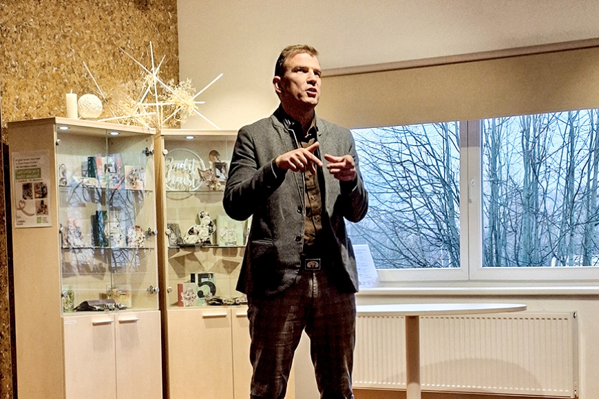 Vēsturnieks Toms Ķikuts: “Vēsturi vajag pārrakstīt”