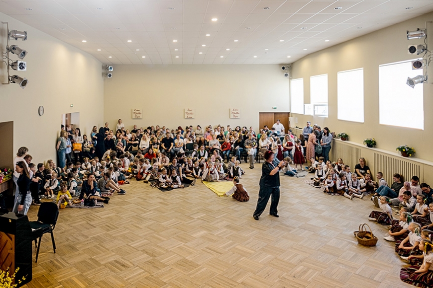 Pociemā jau desmito gadu Lieldienu jampadracis