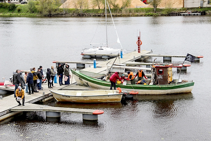 Salacgrīvā reņģes tīkoja arī igauņi