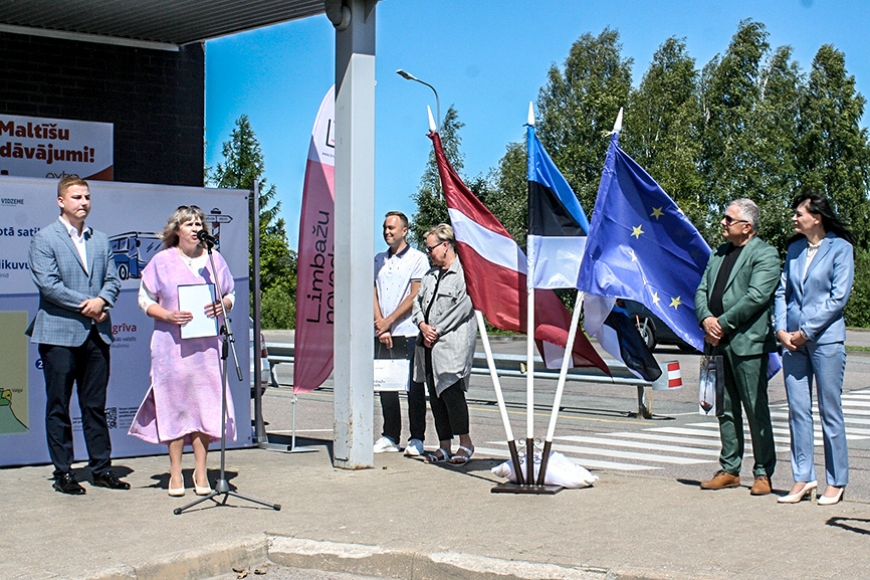 Sāk kursēt autobusi no Salacgrīvas līdz Pērnavai