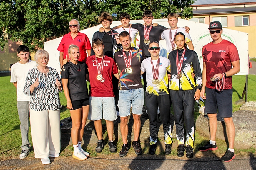Limbažu Lielezerā noskaidro Latvijas čempionus smaiļošanā un kanoe airēšanā