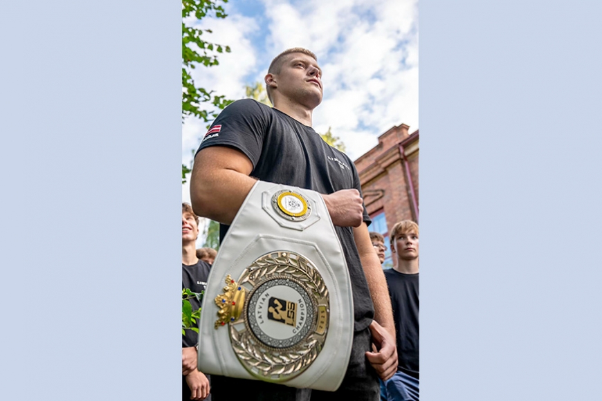 No Augstrozes līdz Latvijas boksa skatuvei