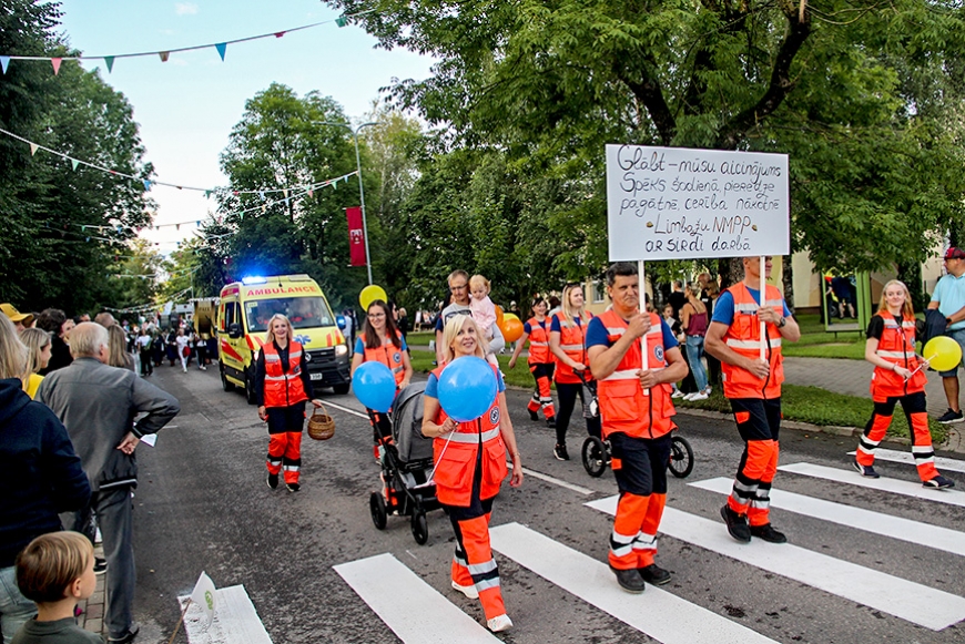 Nosvinēta Limbažu 802. jubileja