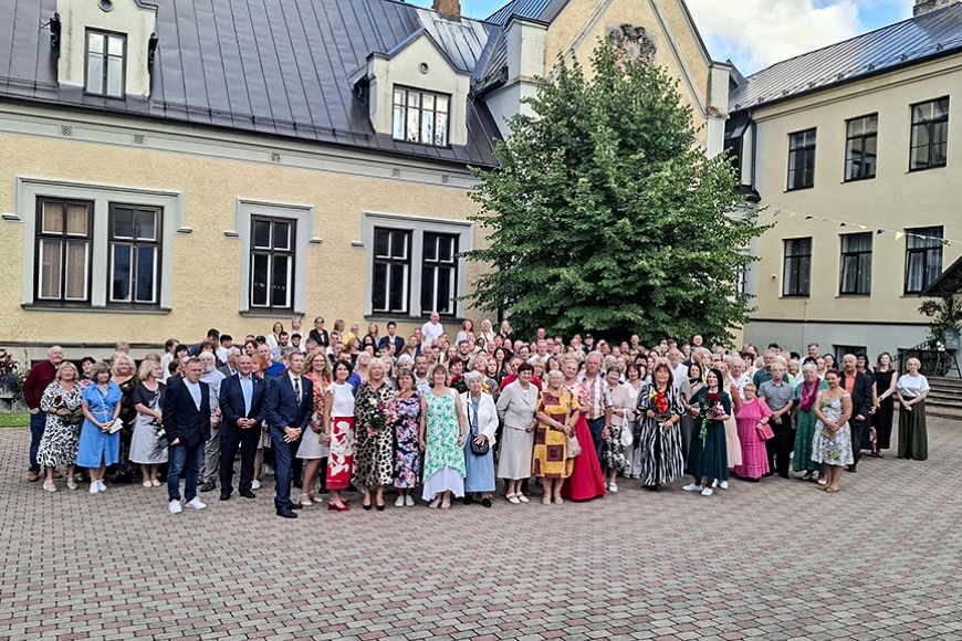 Vidrižu skolas simtgade – atmiņu, draudzības un tikšanās svētki