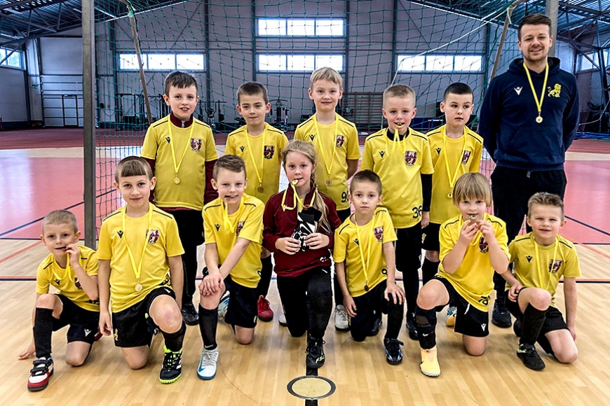Futbola festivālu noslēdz U8 grupas sportisti, pārējiem priekšā finālsacensības