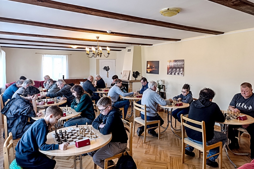 Igatē aizvadīts Emiļa Melngaiļa piemiņas turnīrs šahā