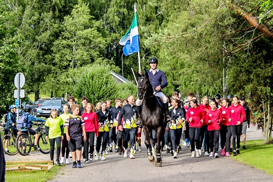 Limbaži – olimpiskās lāpas ceļā, novada sportisti – Latvijas Jaunatnes olimpiādē