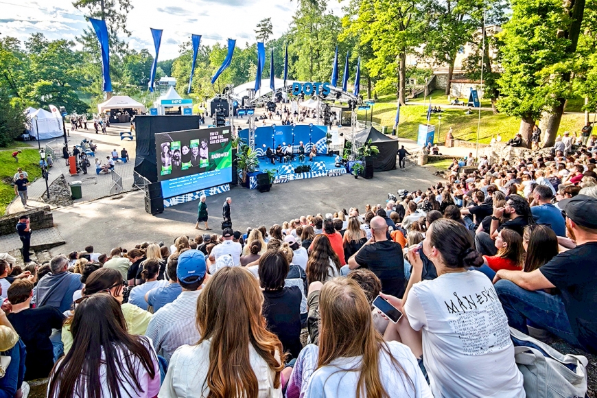 Sarunu festivāls «Lampa» vēlēšanu gaidās